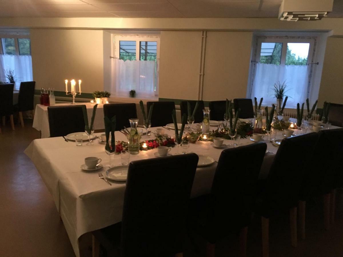 Stornasets Pensionat Och Vandrarhem Sundsvall Bagian luar foto